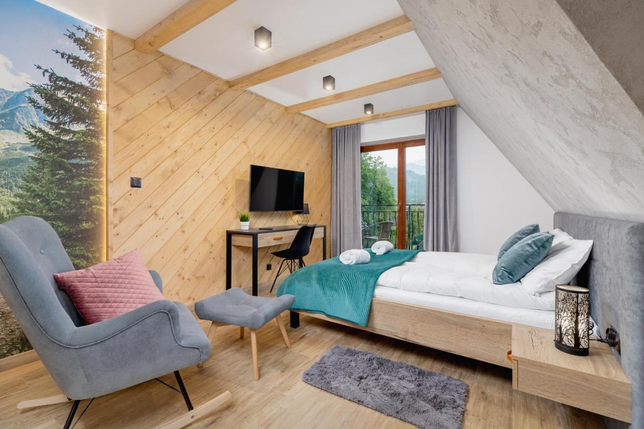 Apartment Premium Salwatorianska Mountain View By Renters Prestige