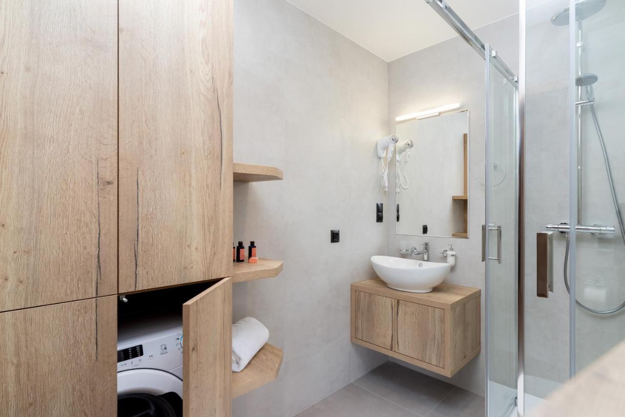 Apartment Premium Salwatorianska Mountain View By Renters Prestige *