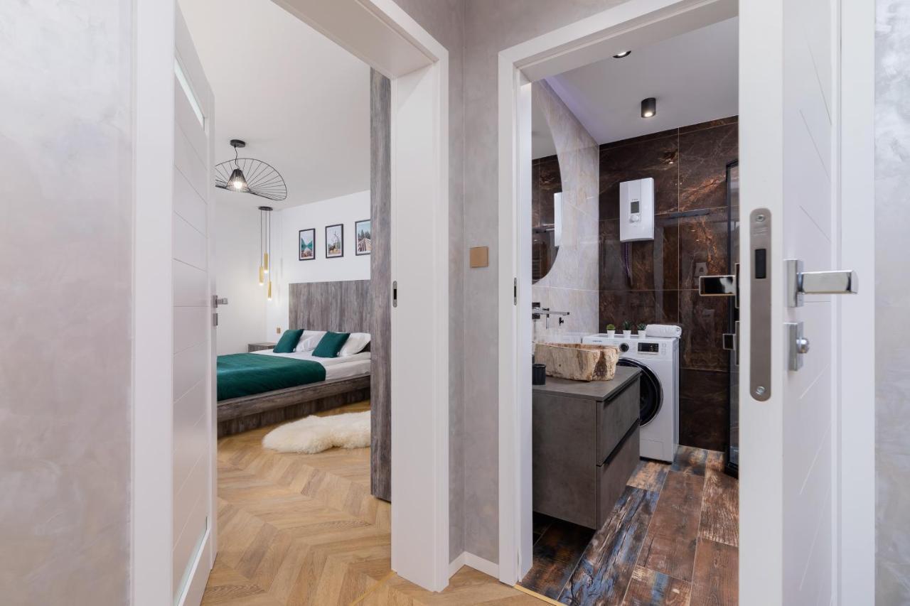 Premium Salwatorianska Mountain View By Renters Prestige Apartment *
