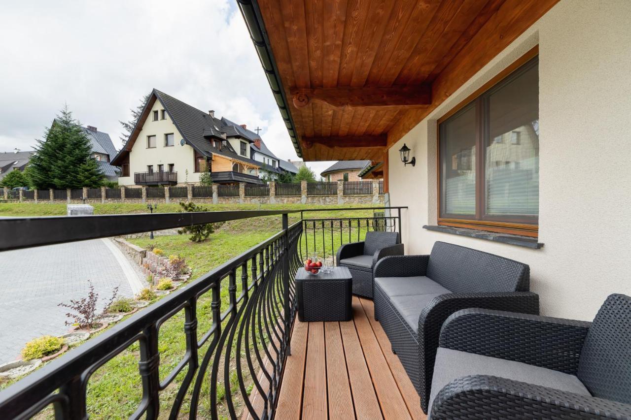 Premium Salwatorianska Mountain View By Renters Prestige Apartment *