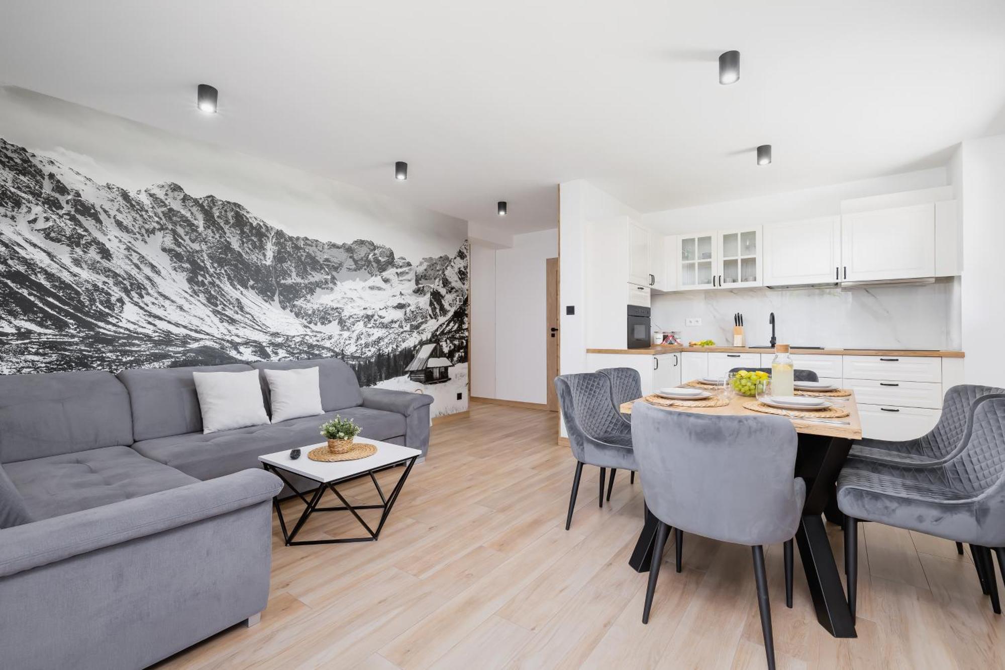 Premium Salwatorianska Mountain View By Renters Prestige Apartment